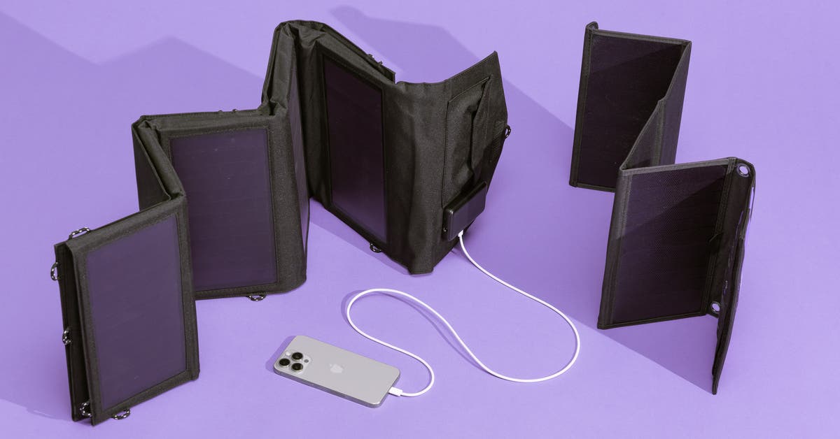 What are the Best Solar Cell Phone Charger Case Options Compare Top Models