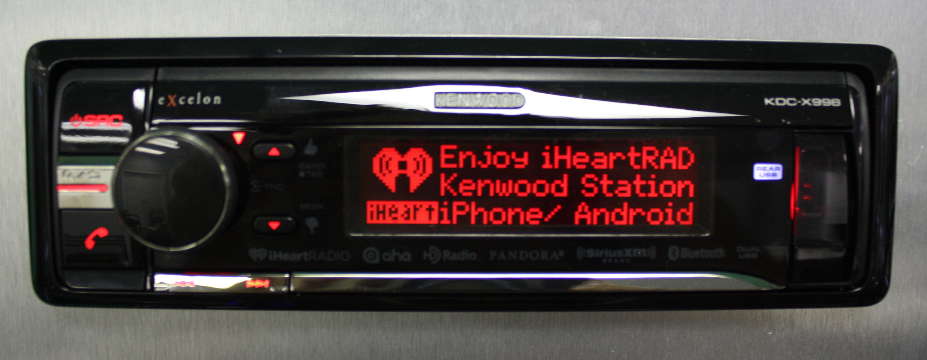 Single din car radio reviews: Find the top models for great sound!